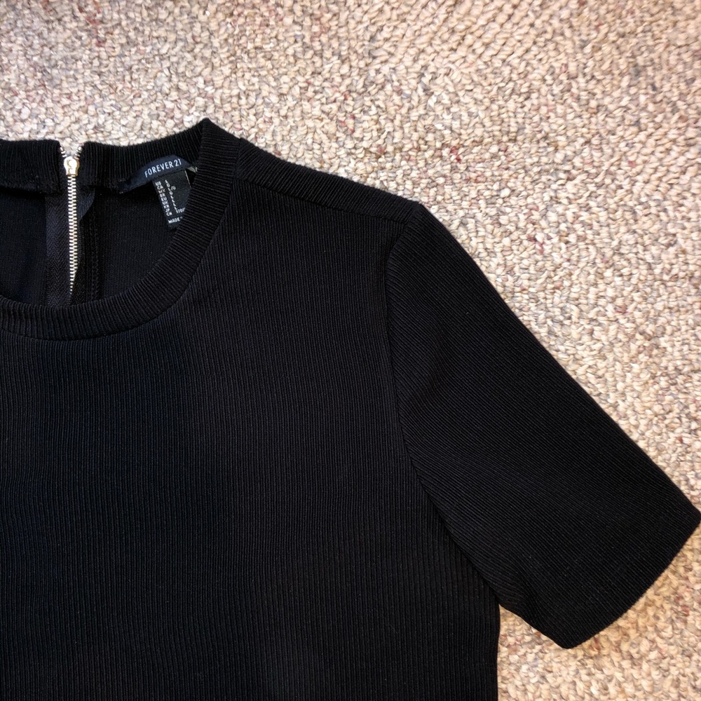 Black Ribbed Shift Dress - Picture 3 of 6